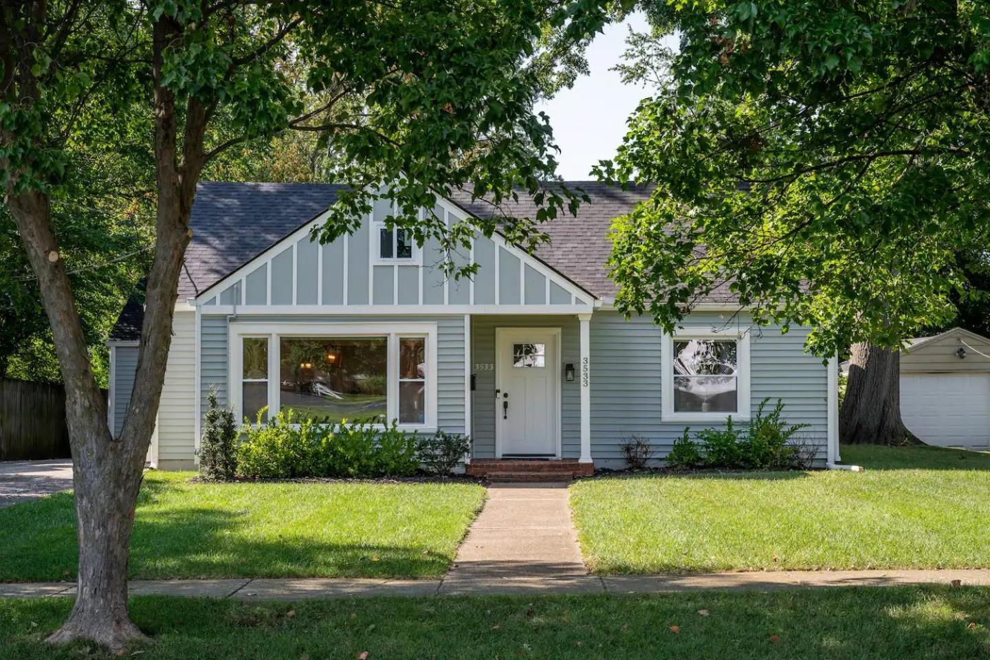 Holiday home Modern Cozy Residential Local Experience Louisville