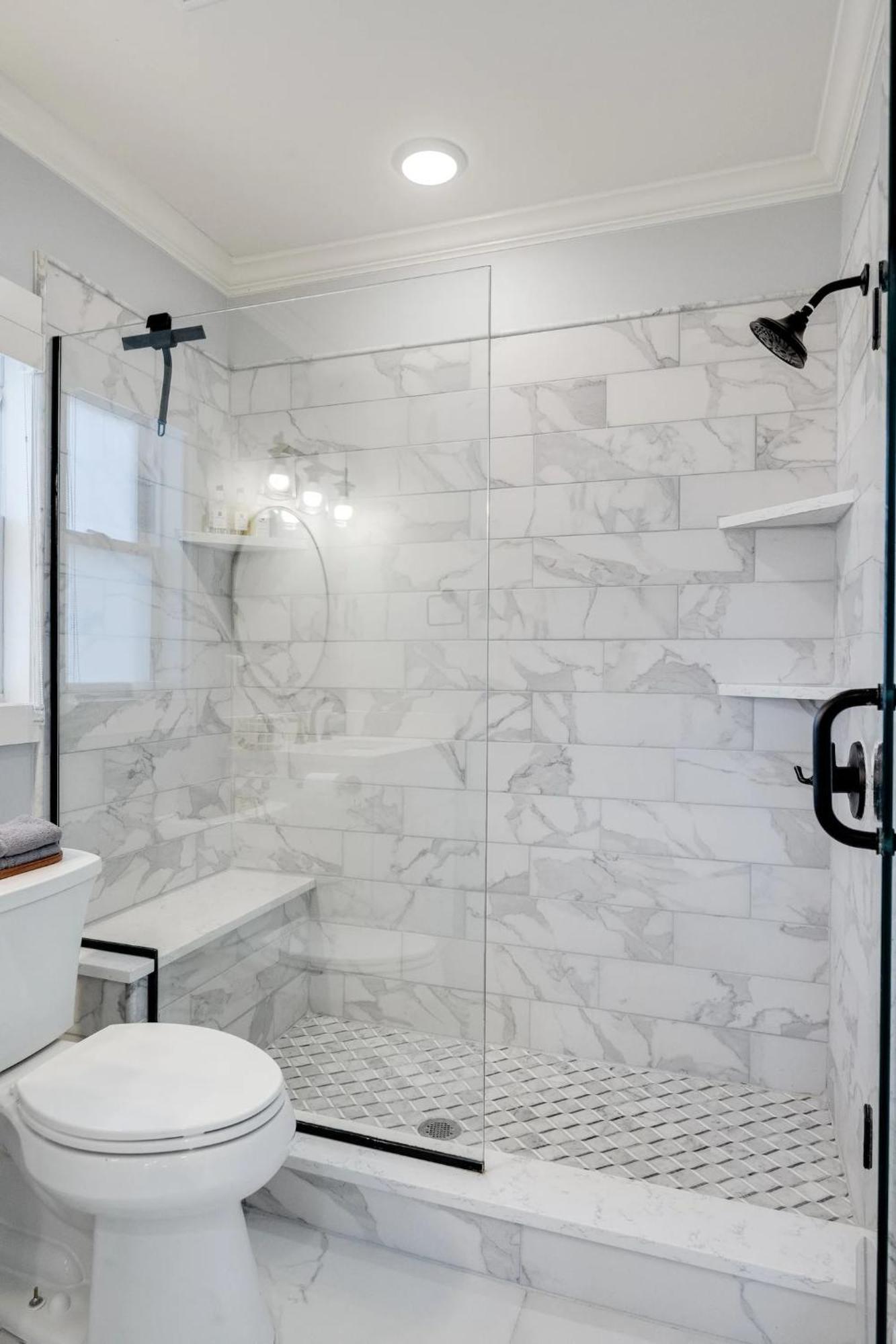 Modern Cozy Residential Local Experience Louisville