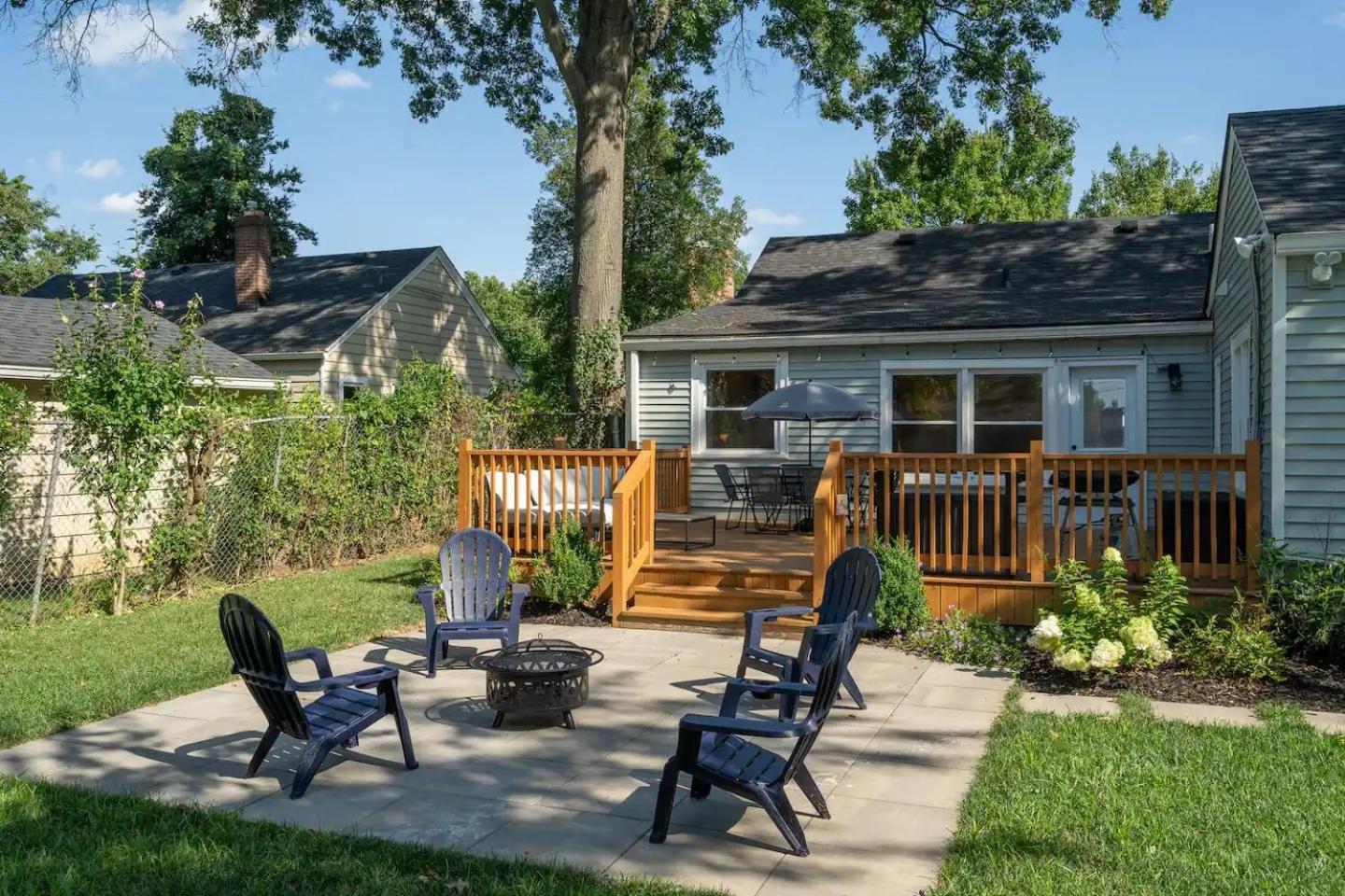 Holiday home Modern Cozy Residential Local Experience *