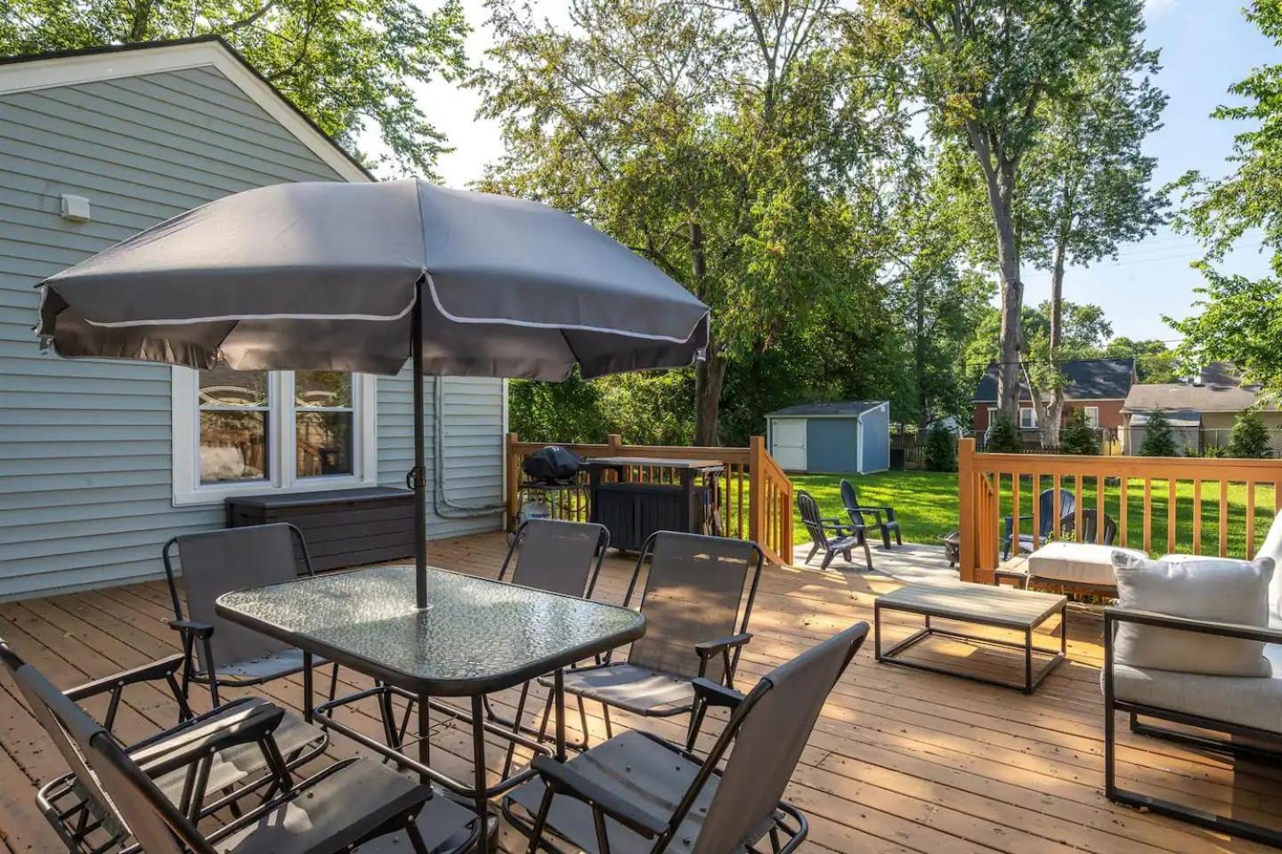 Modern Cozy Residential Local Experience Holiday home Louisville